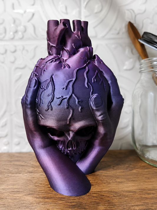Creepy Gothic Skull Vase - Weiss Workshop 