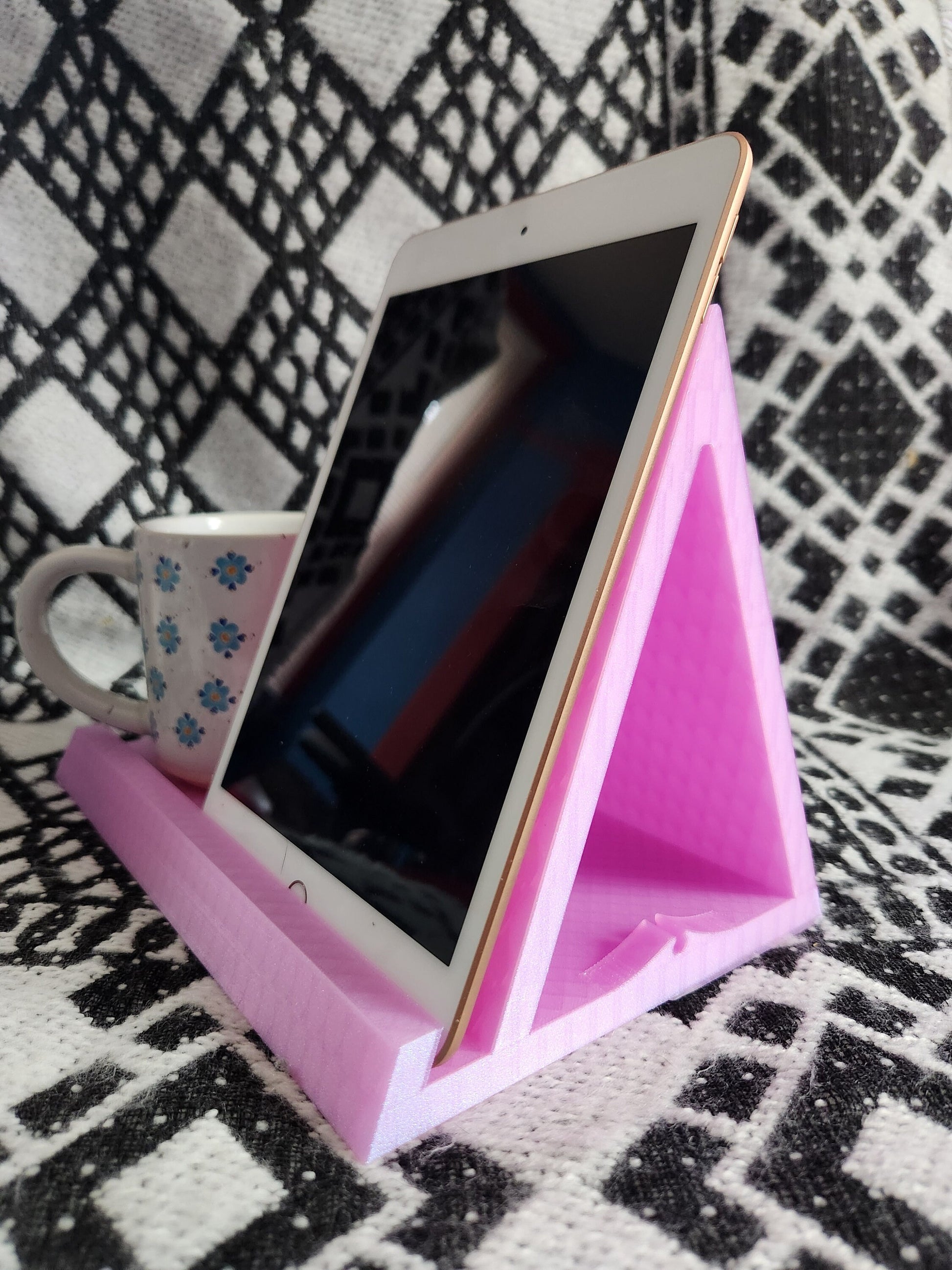 Beautiful and functional book/beverage organizer