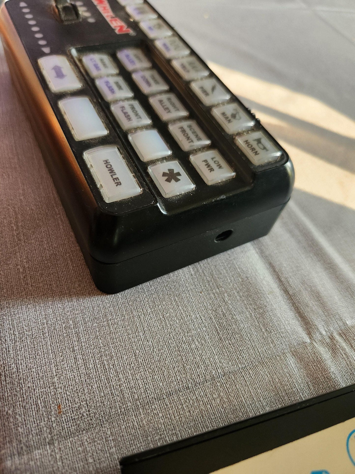 Mounting Box for Whelen Control Heads